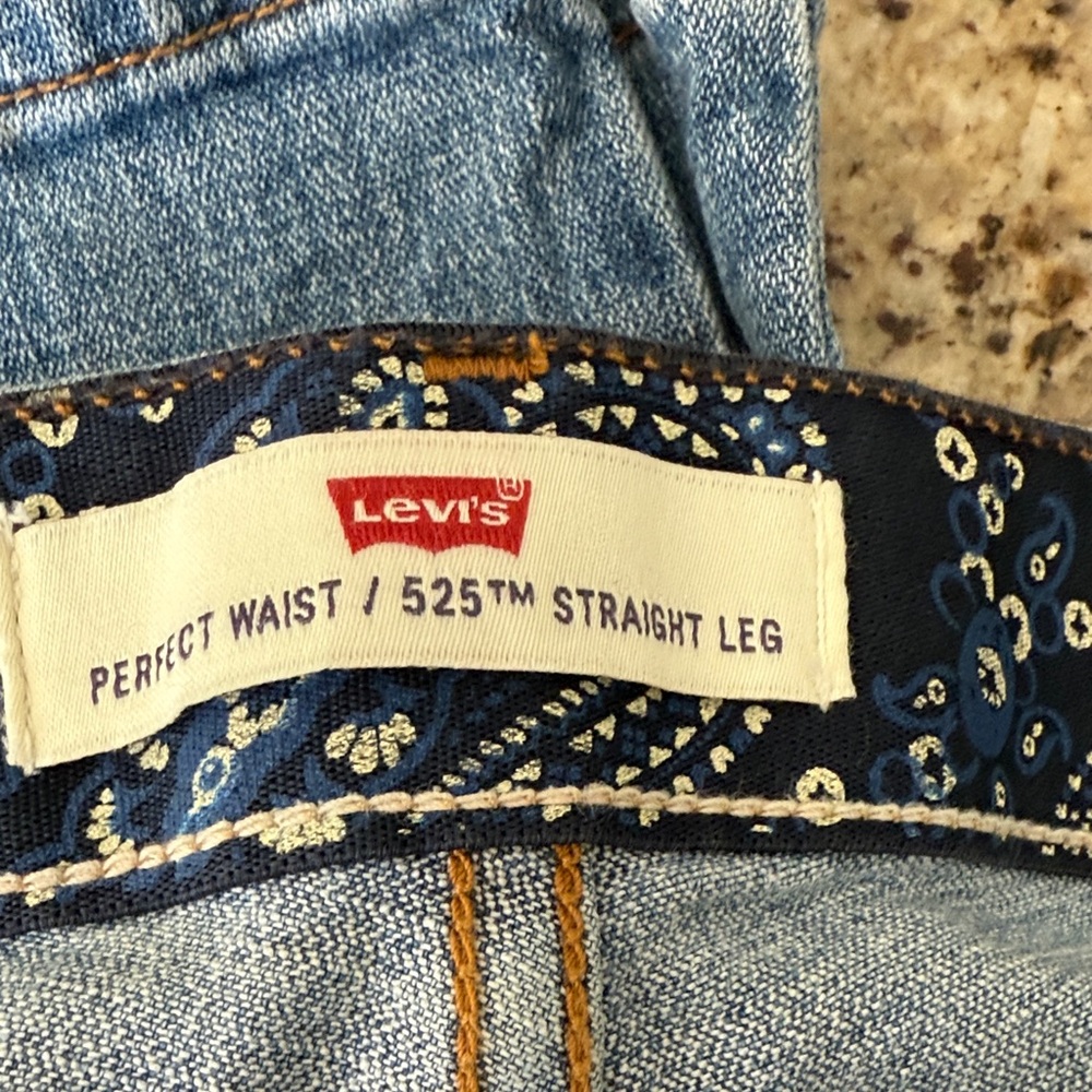 Levi's Blue 525™ Straight Leg Jeans
